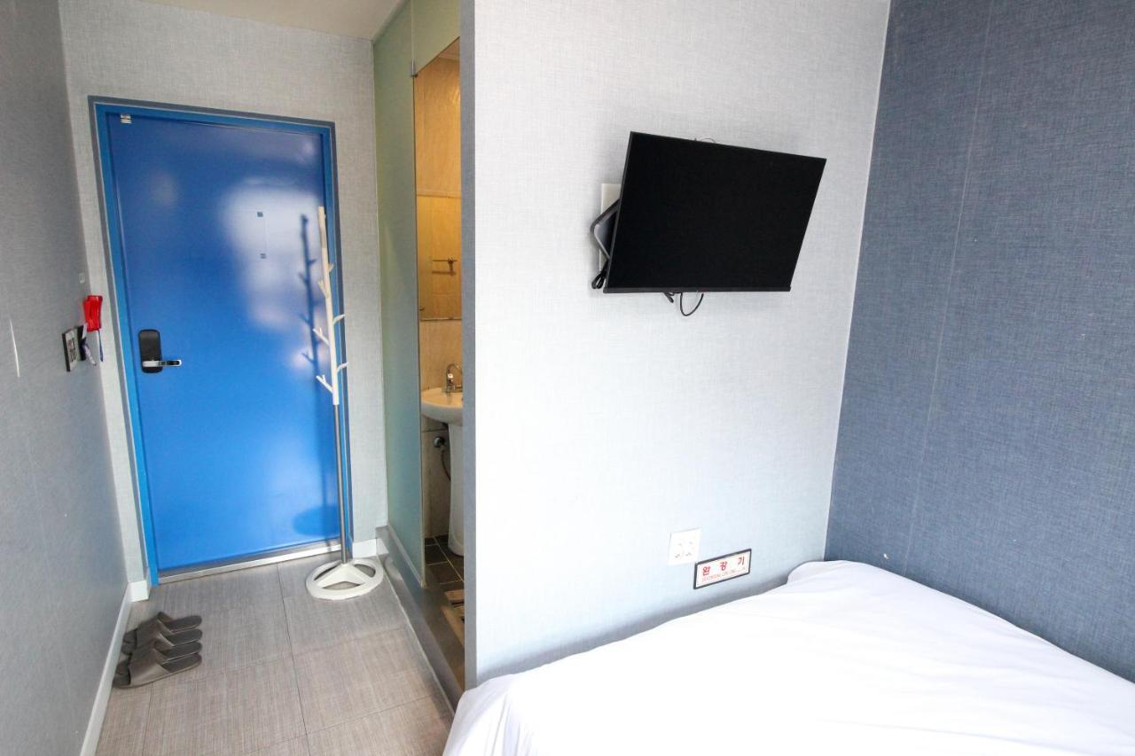 Hotel Golden Park Myeongdong Seoul Exterior photo
